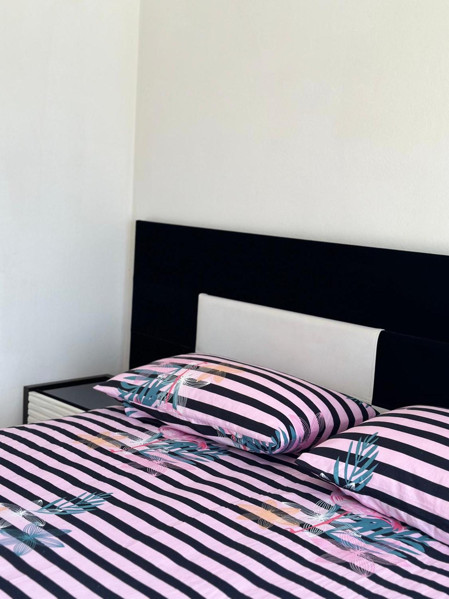 Tini Sea View Apartment Саранда Екстер'єр фото